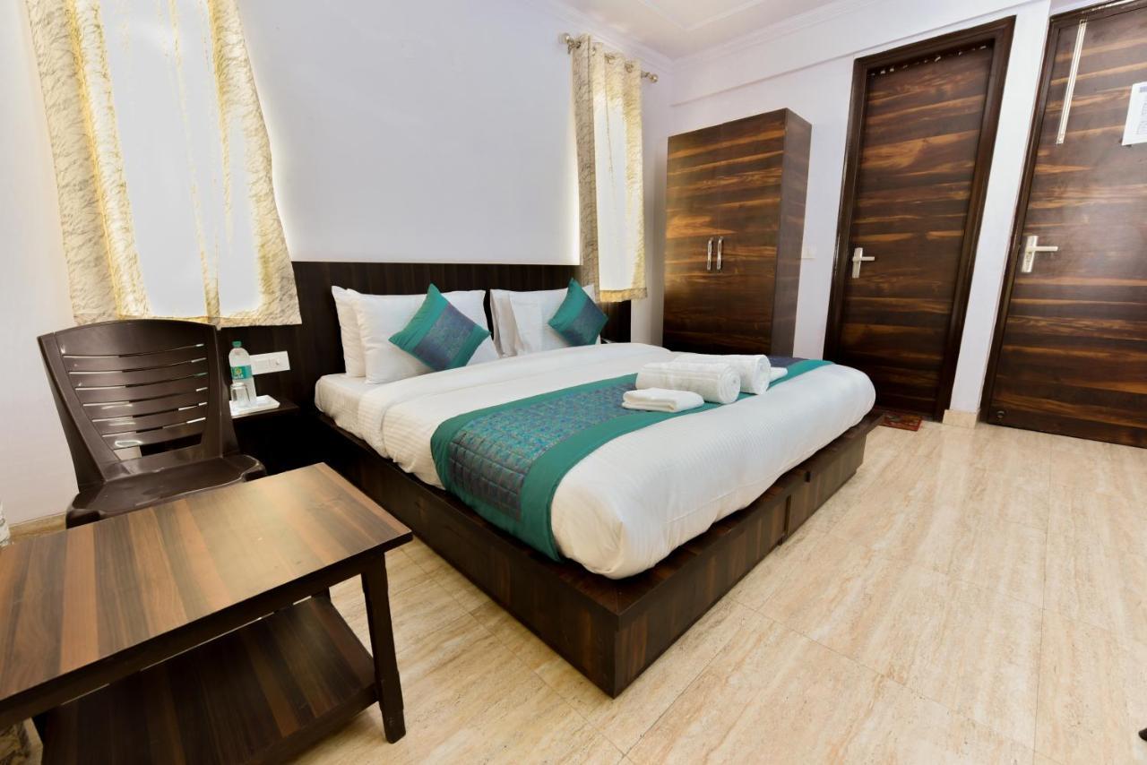Hotel Luxury Collection Gurgaon Exteriör bild